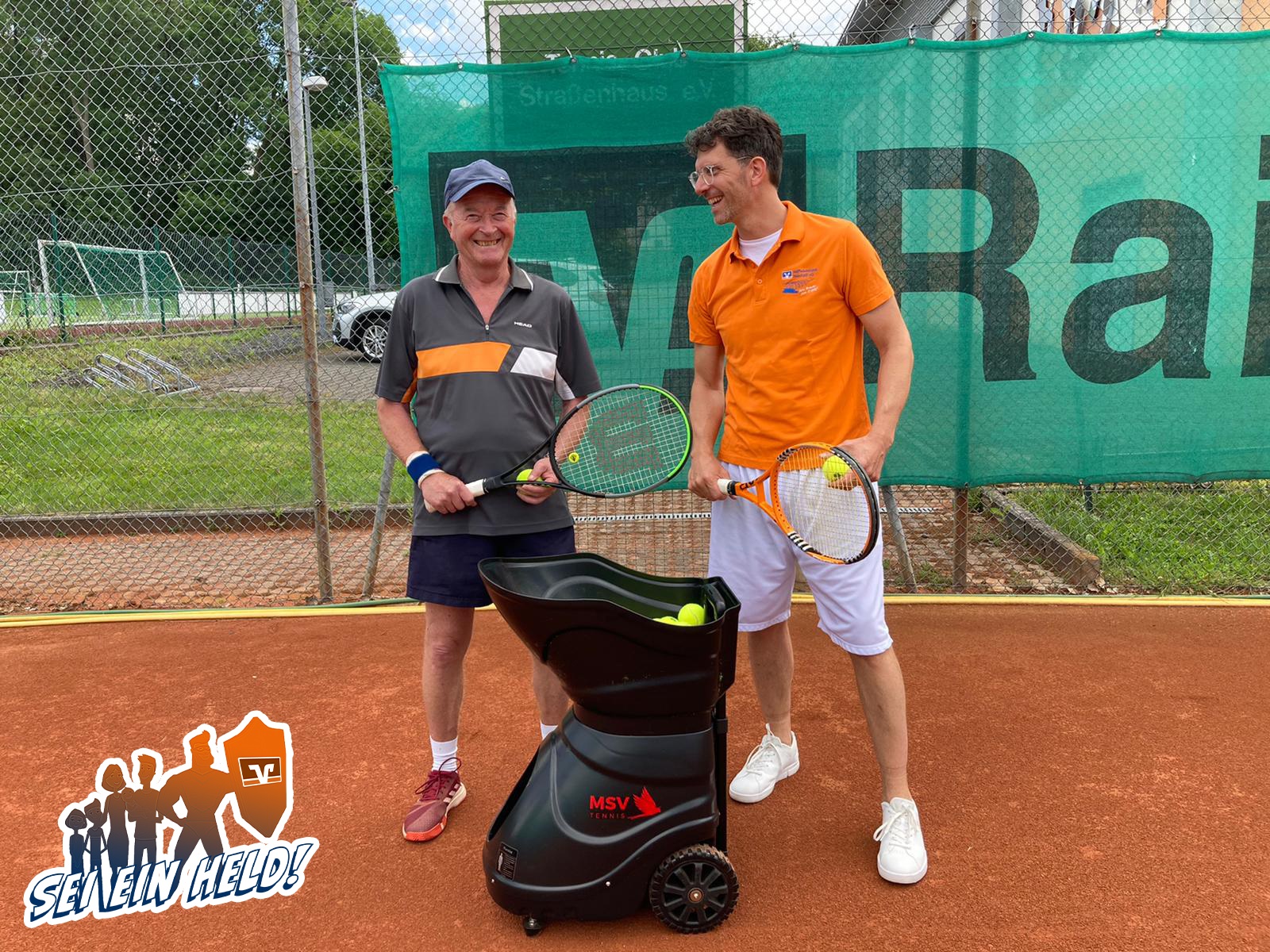 Sei ein Held, Roland Pees Tennisclub Straßenhaus, Ballwurfmaschine