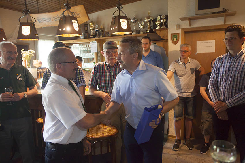 SSG-Honnefeld Hans-Werner Breithausen gratuliert